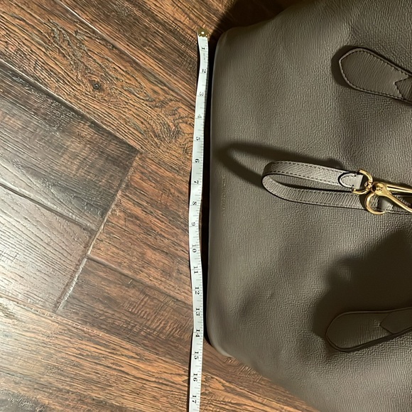 Authentic Burberry Tote - Picture 11 of 13